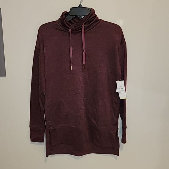Old navy performance pullover sweatshirt - Picture 1 of 4